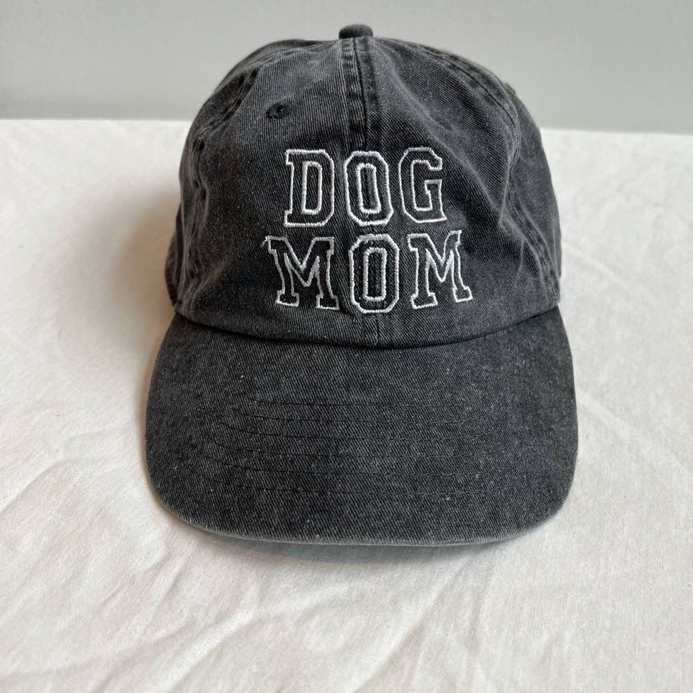 Dog Mom Grey Stone Wash Baseball Can’t Hat